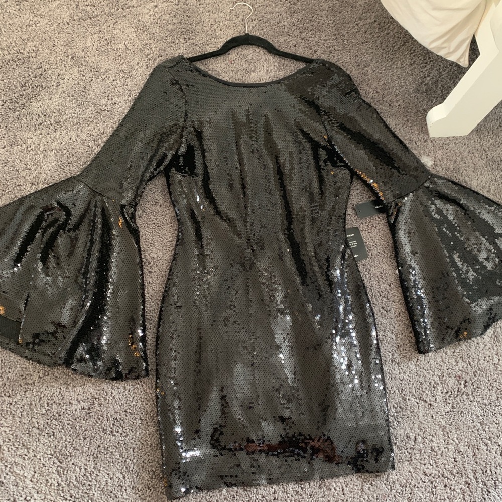 A super fun party dress!